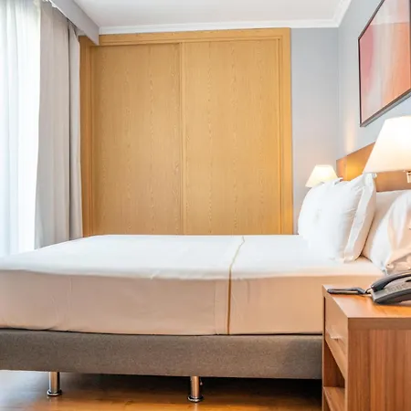 Aparto-Hotel Rosales Madrid Exterior photo