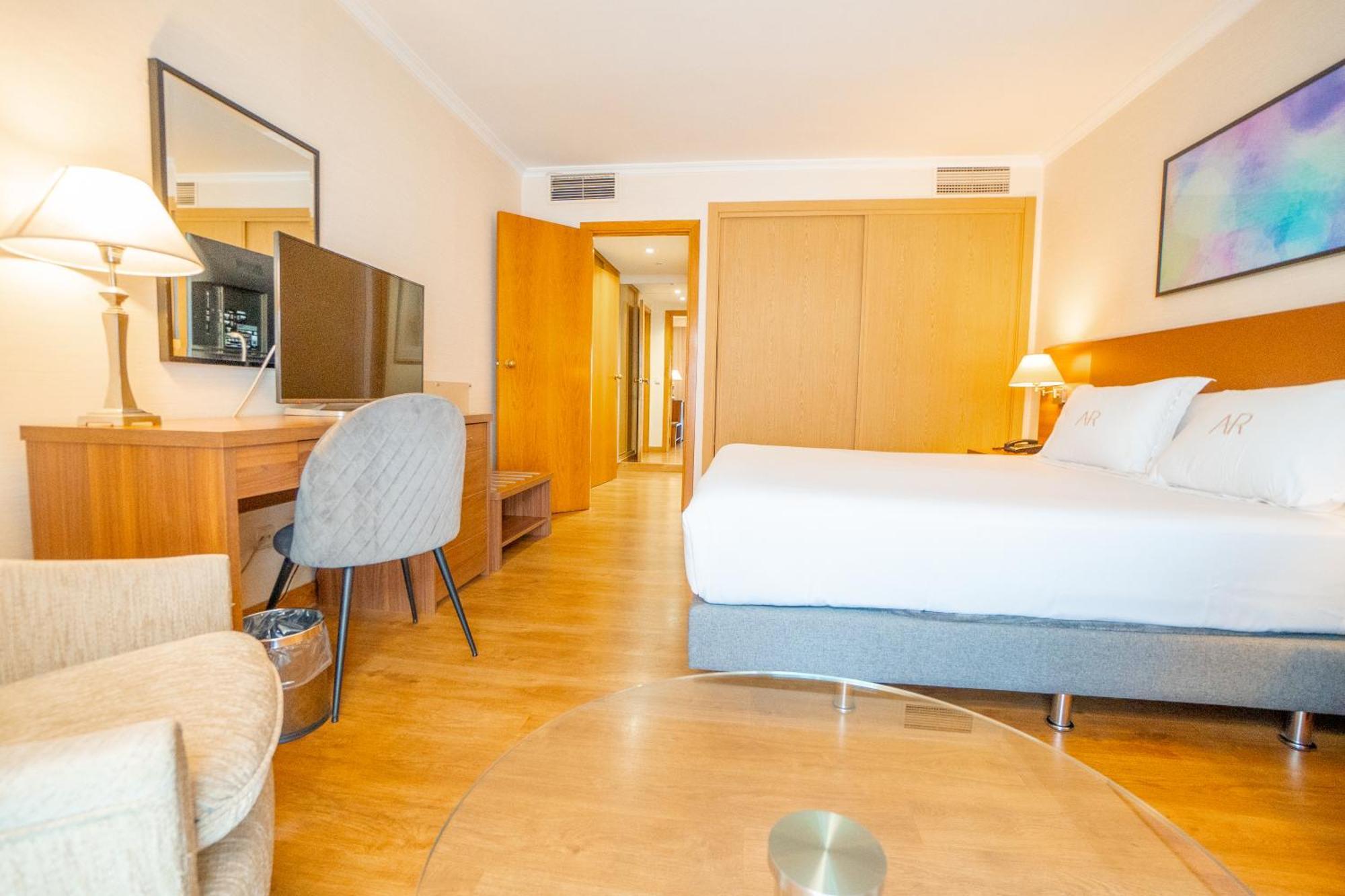 Aparto-hotel Rosales Hotel apartamentowy Madryt
