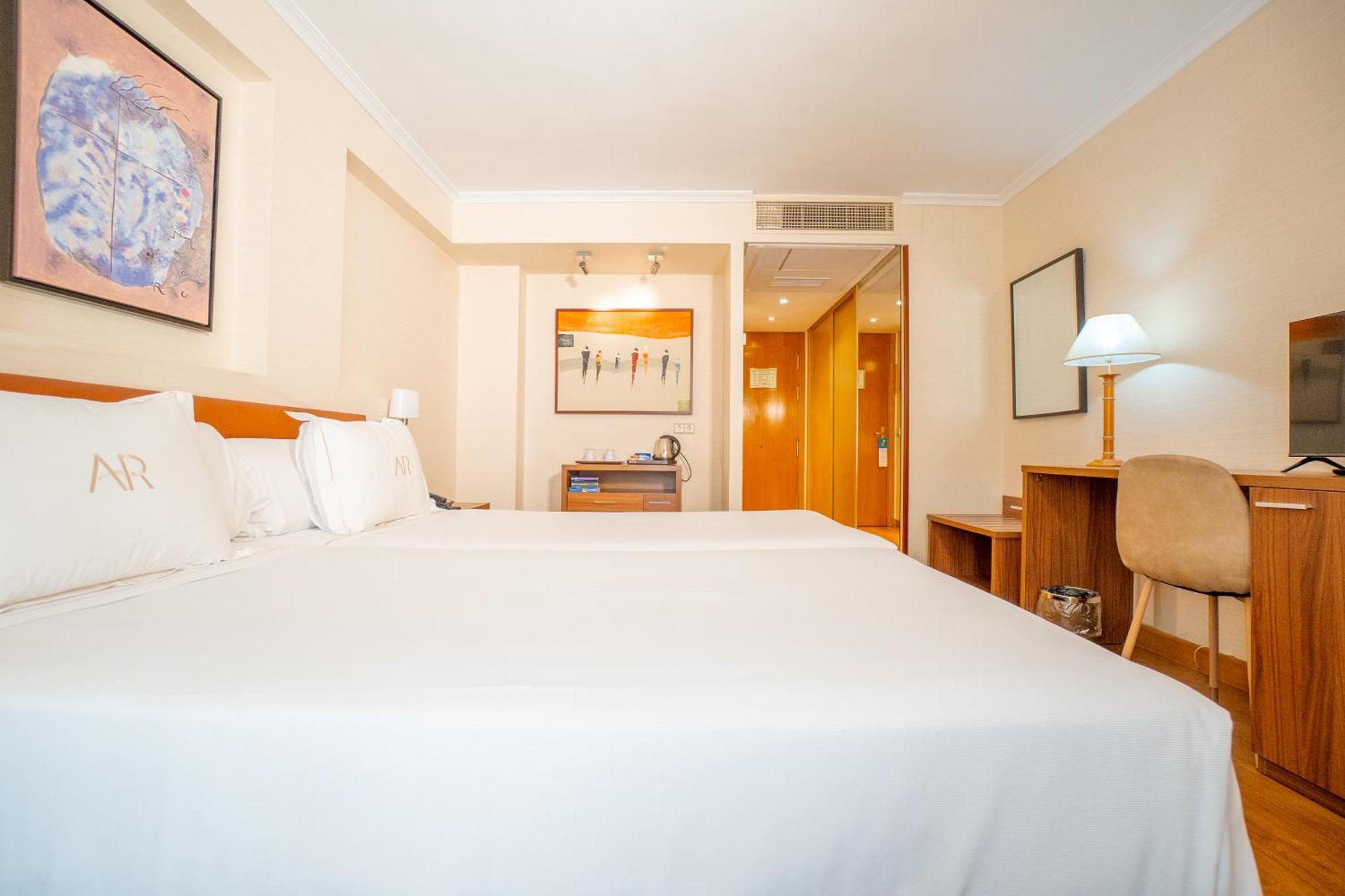 Aparto-hotel Rosales Hotel apartamentowy
