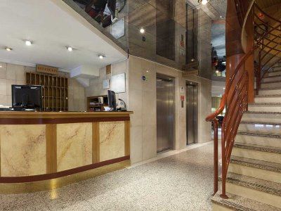 Aparto-hotel Rosales 3*